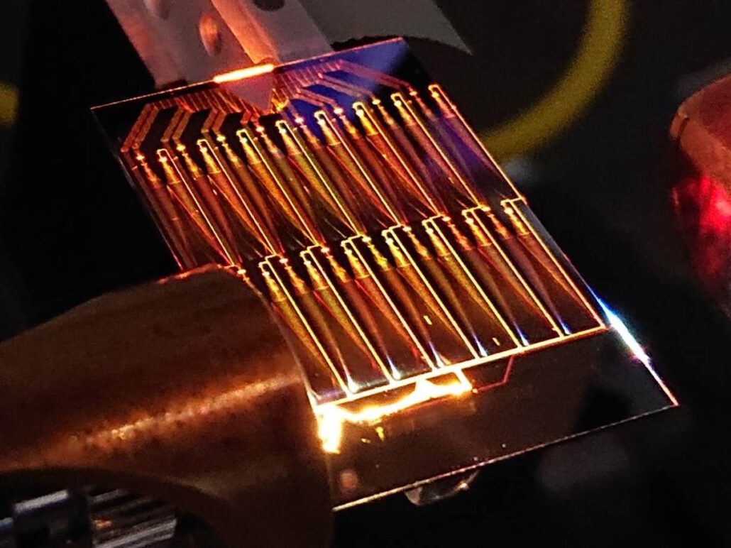 850nm MPW chip for COT life science applications